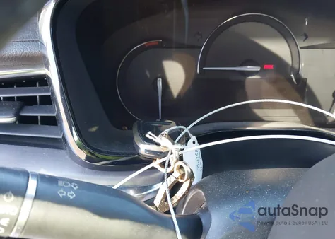 2017 Cadillac Xt5 Luxury z USA, uszkodzony, nr VIN 1GYKNBRS9HZ122853